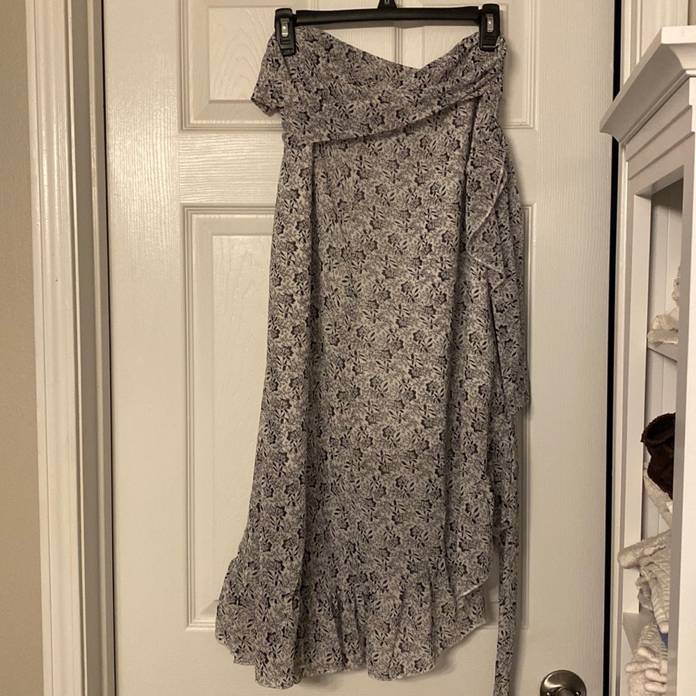 White and black/gray sheer skirt.